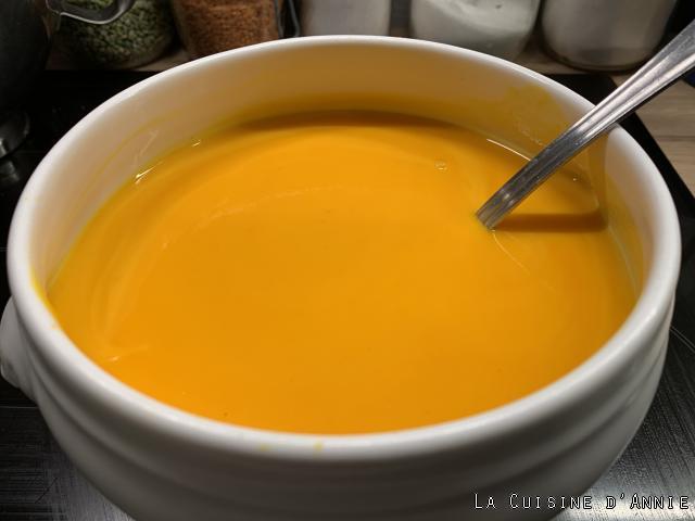 Soupe de Butternut : La PLUS SIMPLE des recettes !